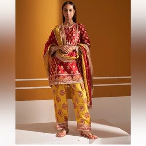 NWOT Mulmul Aphinya Pima Satin Red Kurta Set